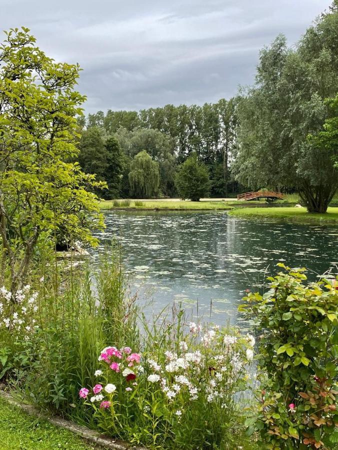 Adorable Maison D'Hotes Bordee D'Etangs Au Calme. Grandcourt  エクステリア 写真
